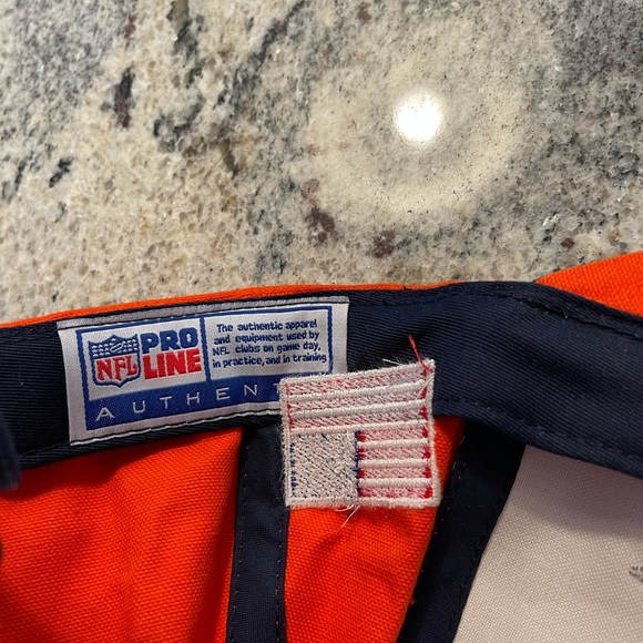 Reebok Denver Broncos NFL ball cap - Picture 4 of 7